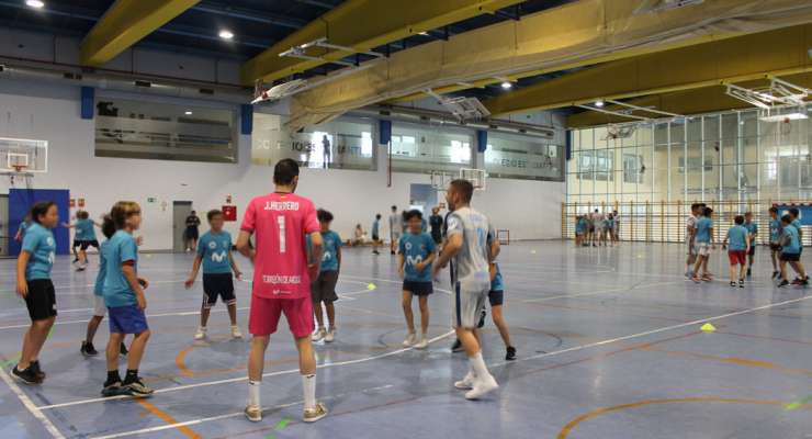 Gira Megacracks en Colegio Estudiantes